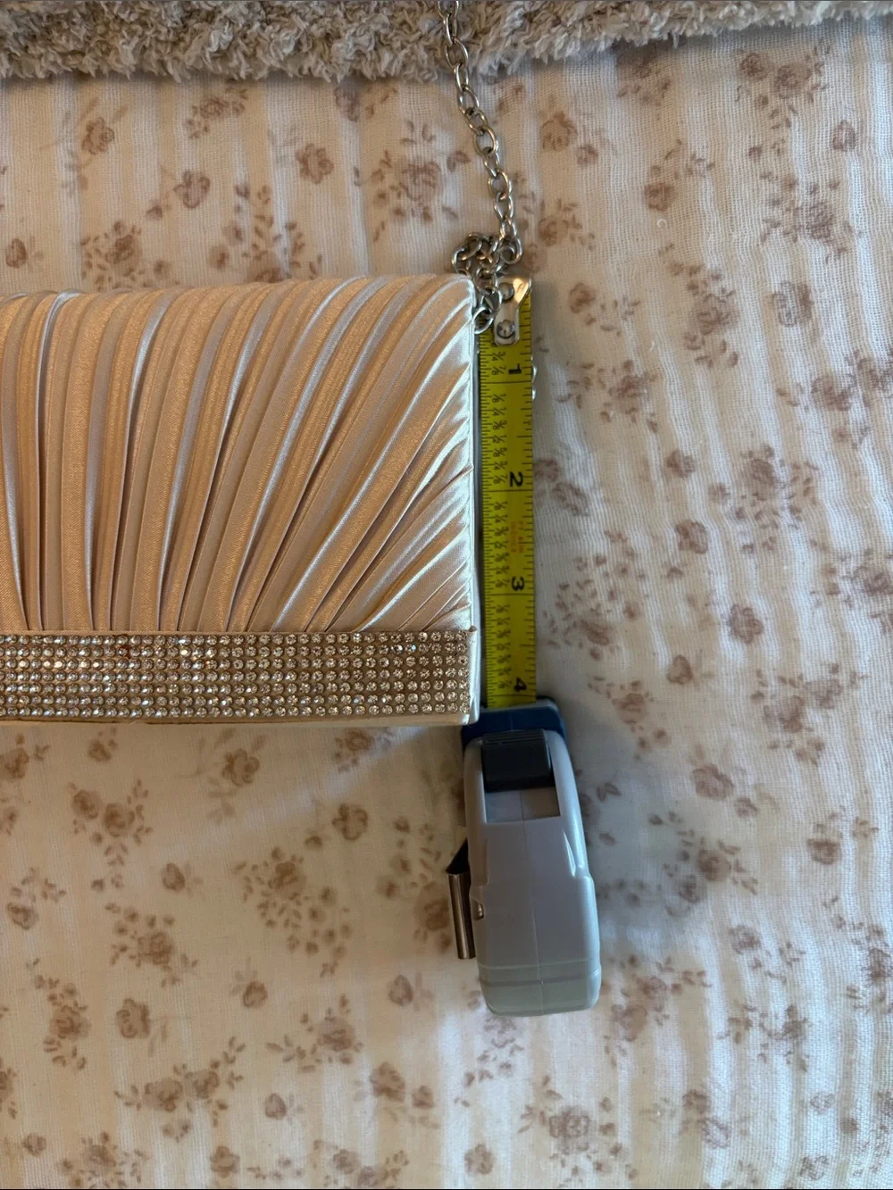 Elegant Beige Evening Clutch with Chain Strap
